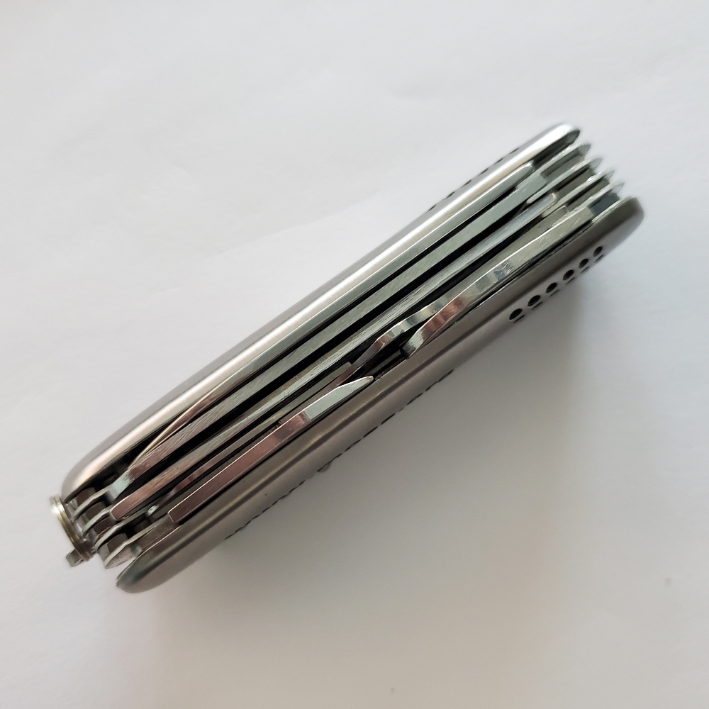 Pocket Utility Tool 12+ function - Picture 3 of 13